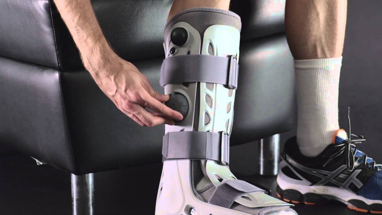 Aircast AirSelect Standard Walking Boot - OrthoMed Canada