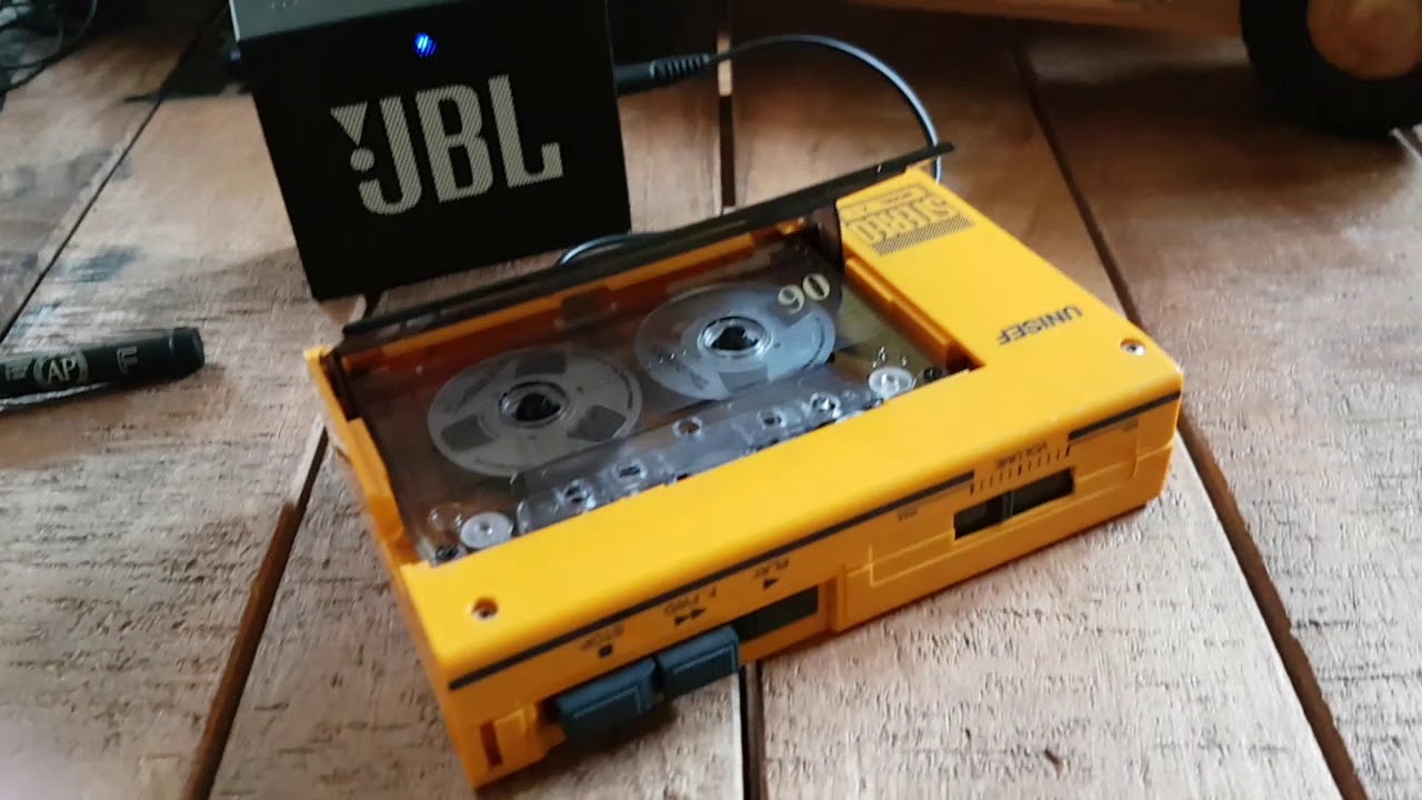 Unisef Z-1 Vintage Audio Cassette Player Continental Design - YouTube