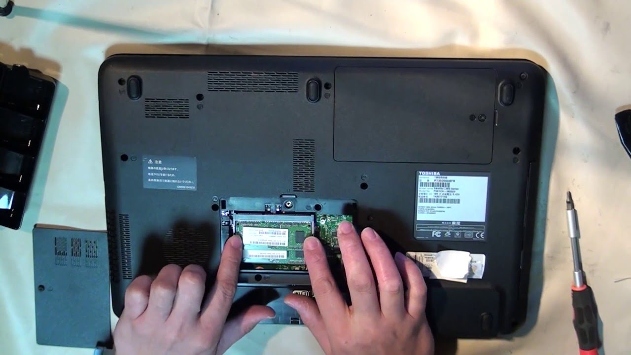 パソコン修理】【TOSHIBA dynabook T350/56AB】メモリ交換・メモリ増設