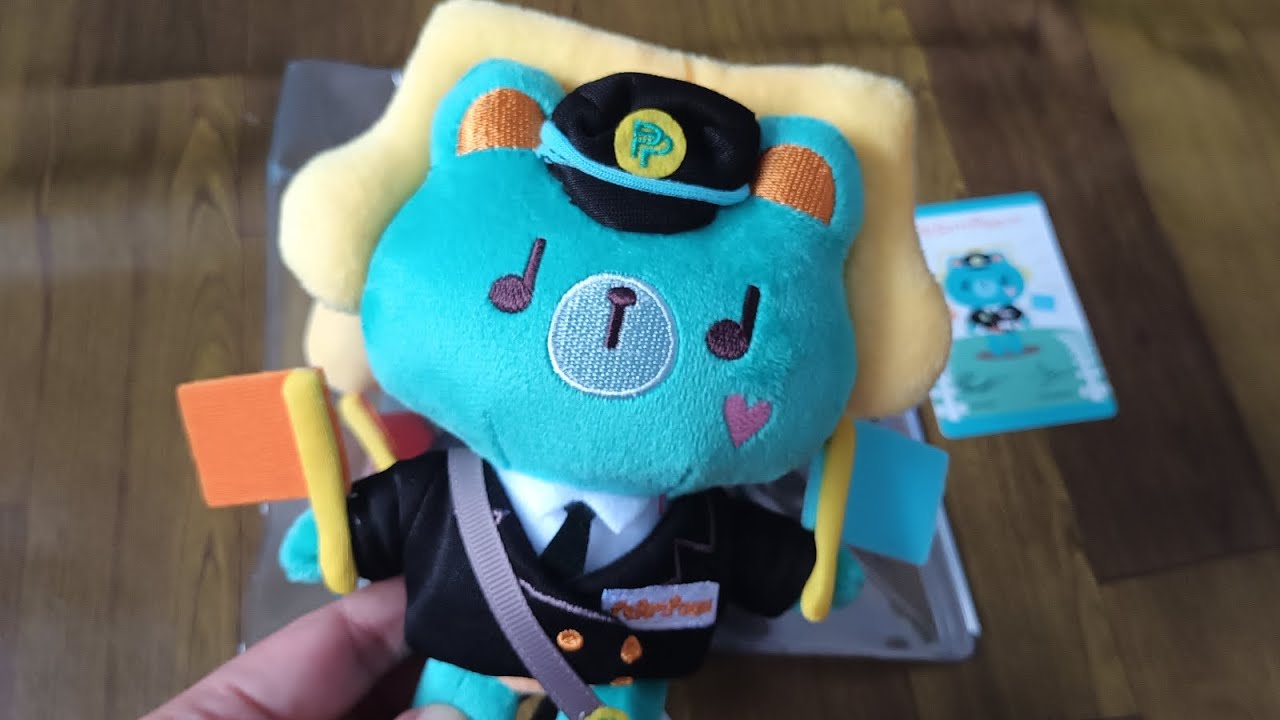 UNBOXING PERMPOON STATION MASTER DOLL KEYCHAIN BY PONDPHUWIN - YouTube