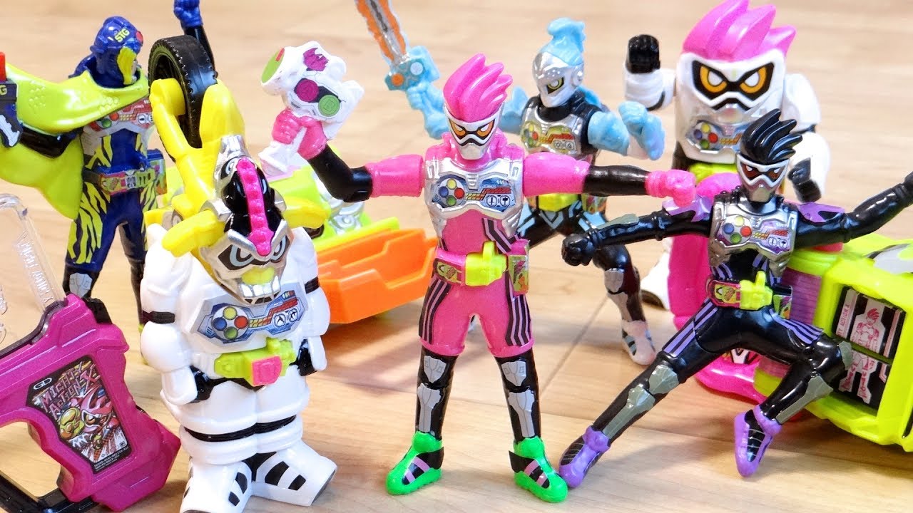 Complete all 8 types! Let's decide the top 3! Happy Set Kamen