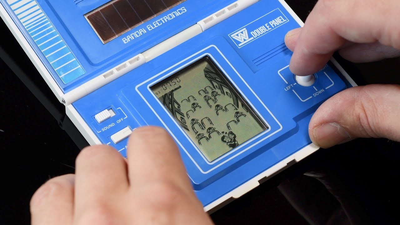 Bandai's answer to Multi Screen Game & Watch: Airport Panic and