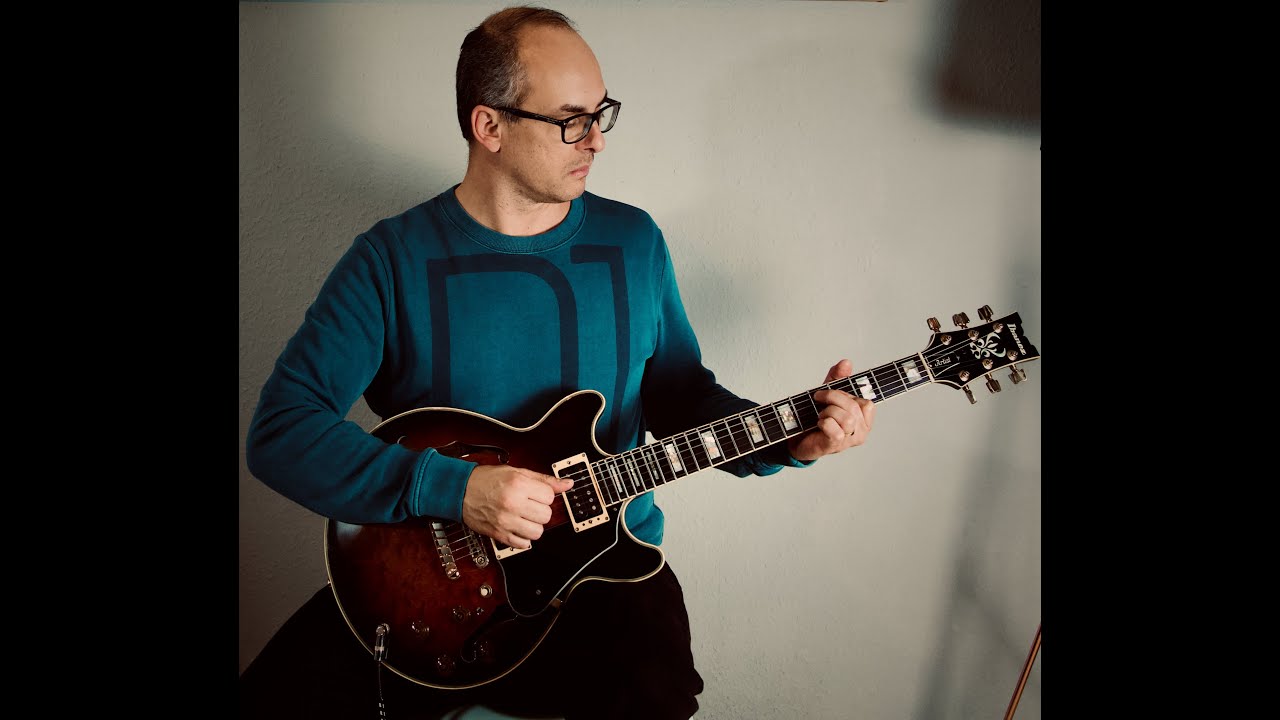 Ibanez AM 205 - YouTube