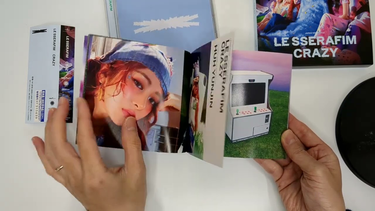 Unboxing] LE SSERAFIM: CRAZY [Limited Edition / Type A] - YouTube