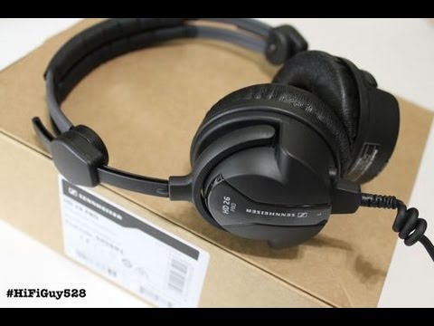 First Look: Sennheiser HD-26 Pro headphones - YouTube
