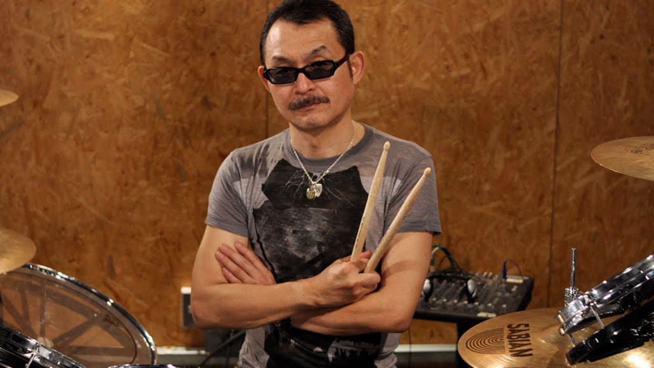 Makoto Takahashi plays 