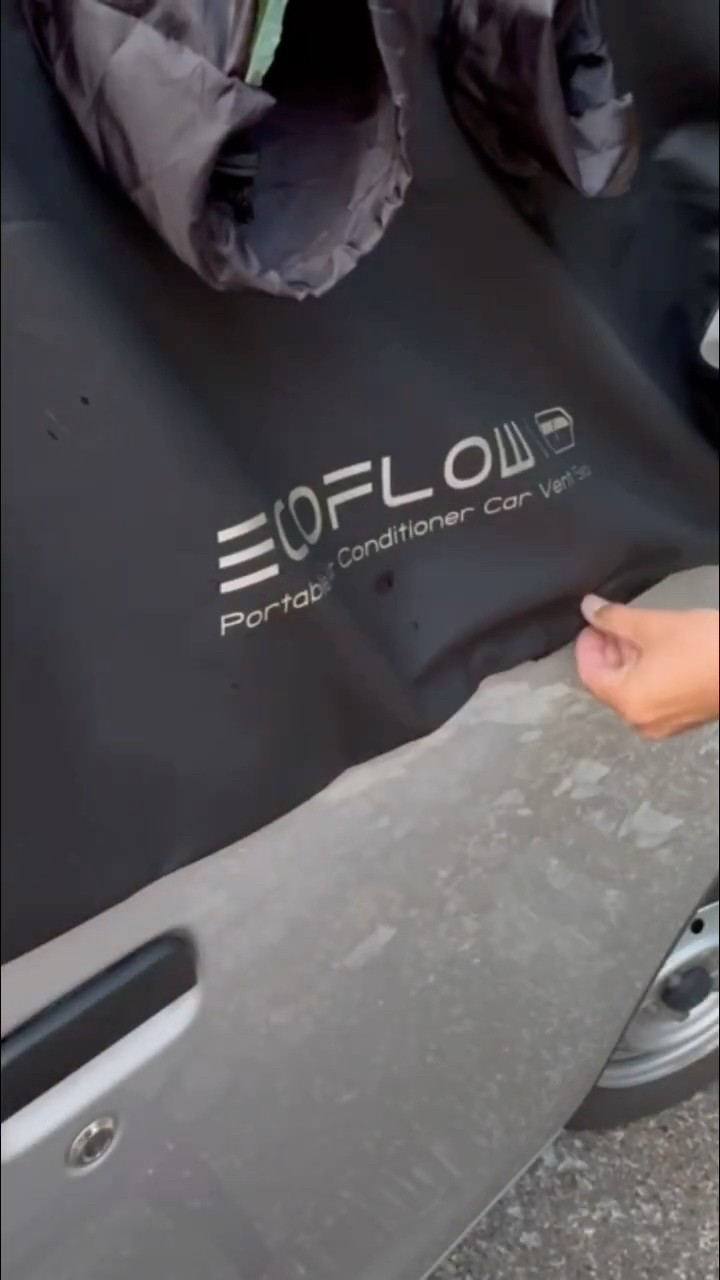 EcoFlow 窓シートを簡単に畳む方法 - YouTube