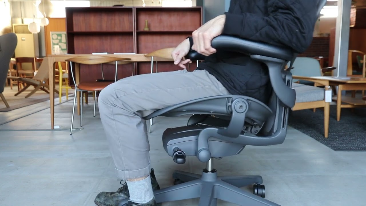 ハーマンミラーアーロンチェアリマスタードライトBサイズ2021/02