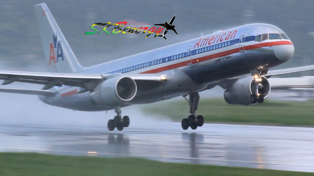 American Airlines 757-200 in Awesome RB211 Action @ St Kitts R.L.B