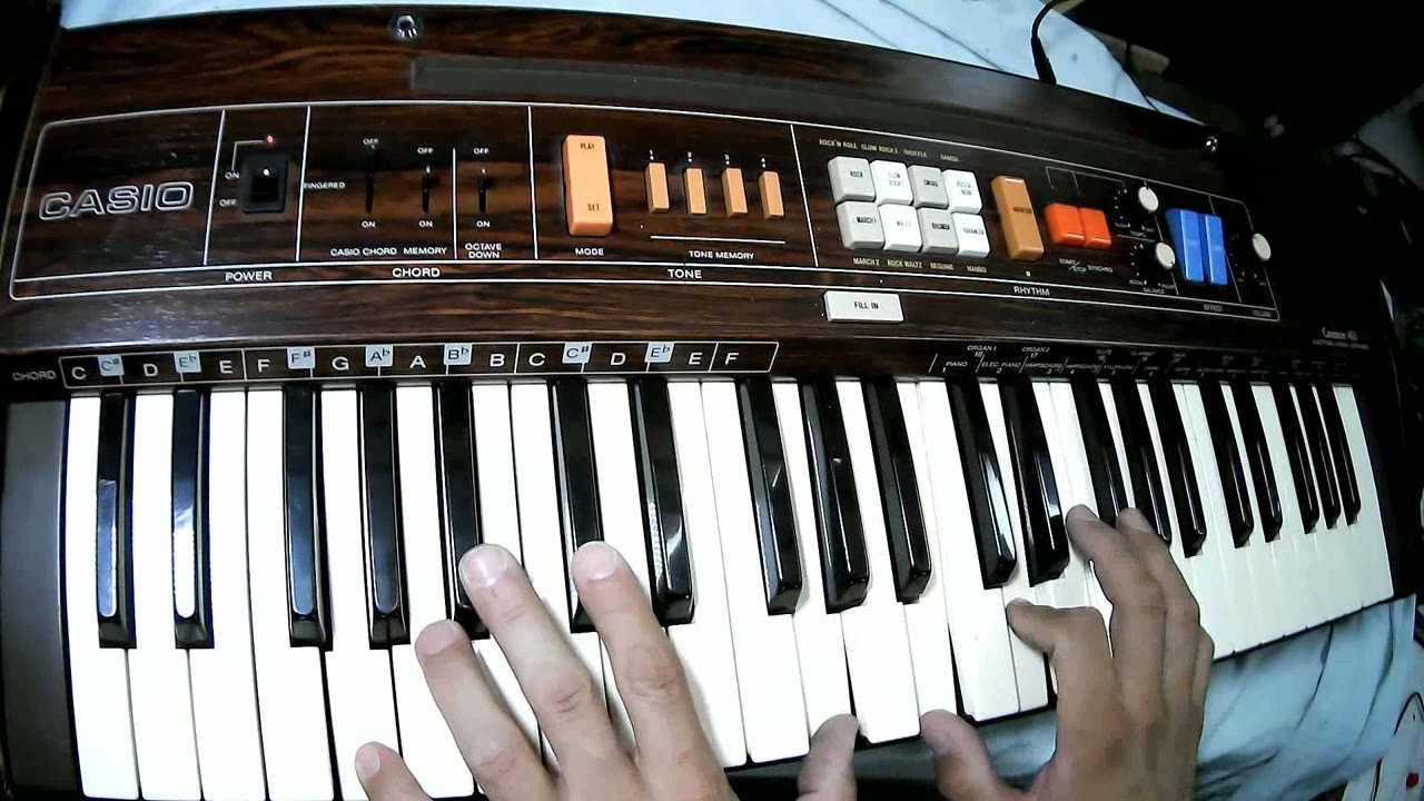 CASIO Casiotone 403 - playing preset sounds - YouTube