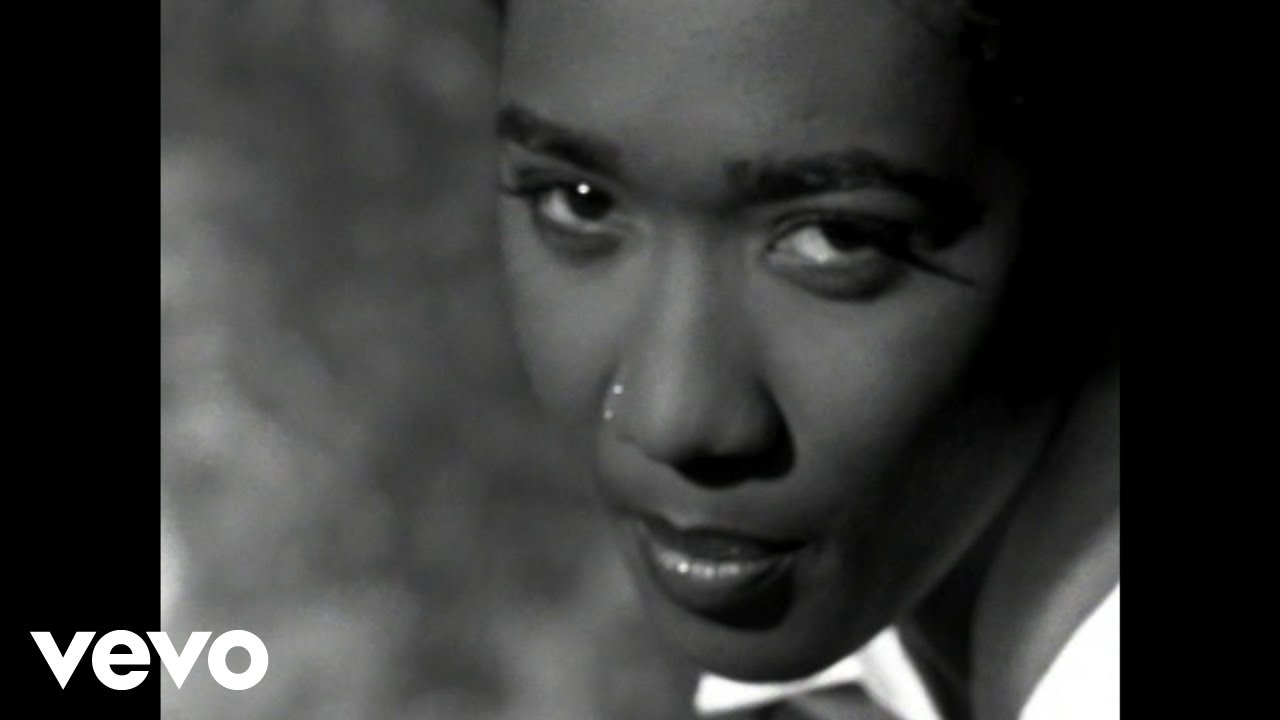 Queen Latifah feat. Tony Rebel - Weekend Love (Album Version