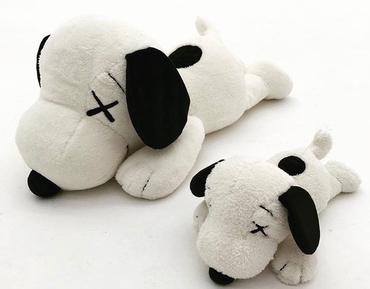 KAWS スヌーピー ぬいぐるみ 大 2体セットユニクロ 東京都 世田谷区に