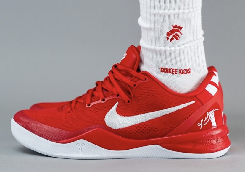ナイキ コービー8 プロトロ “ユニバーシティレッド” 着用画像公開