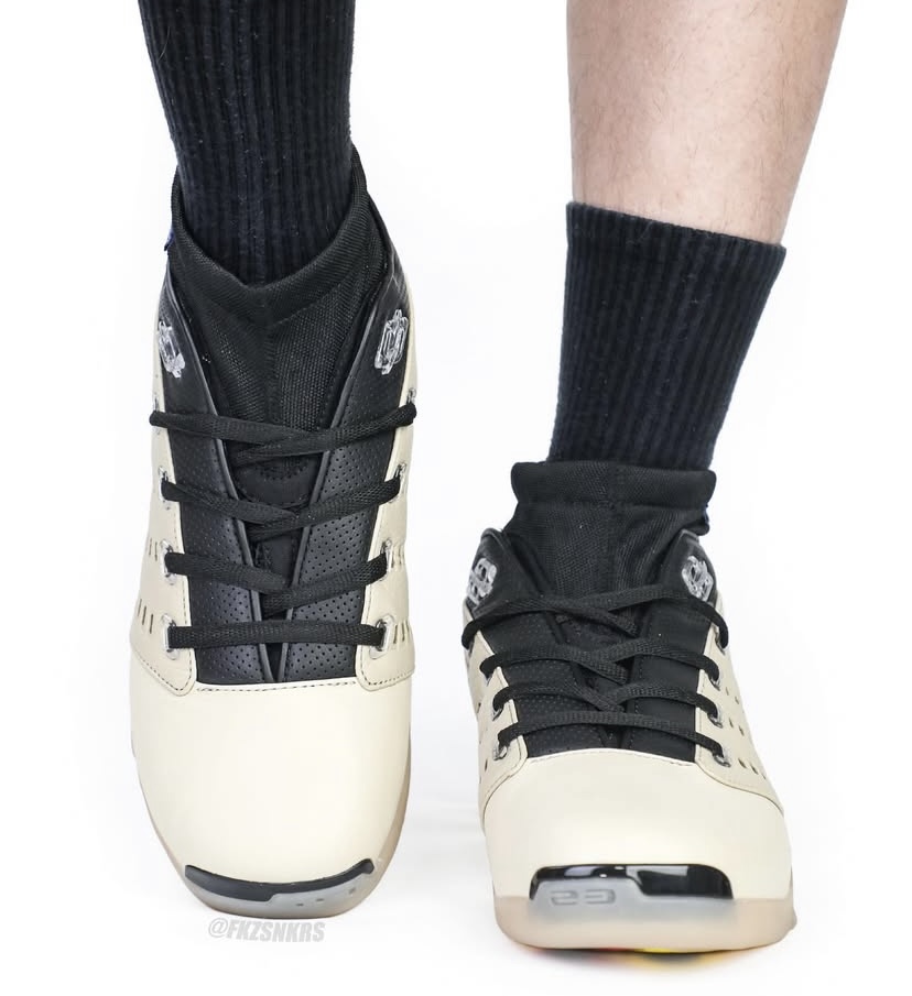 インフィニティ アーカイブ x エア ジョーダン17 ロー “ビーチ