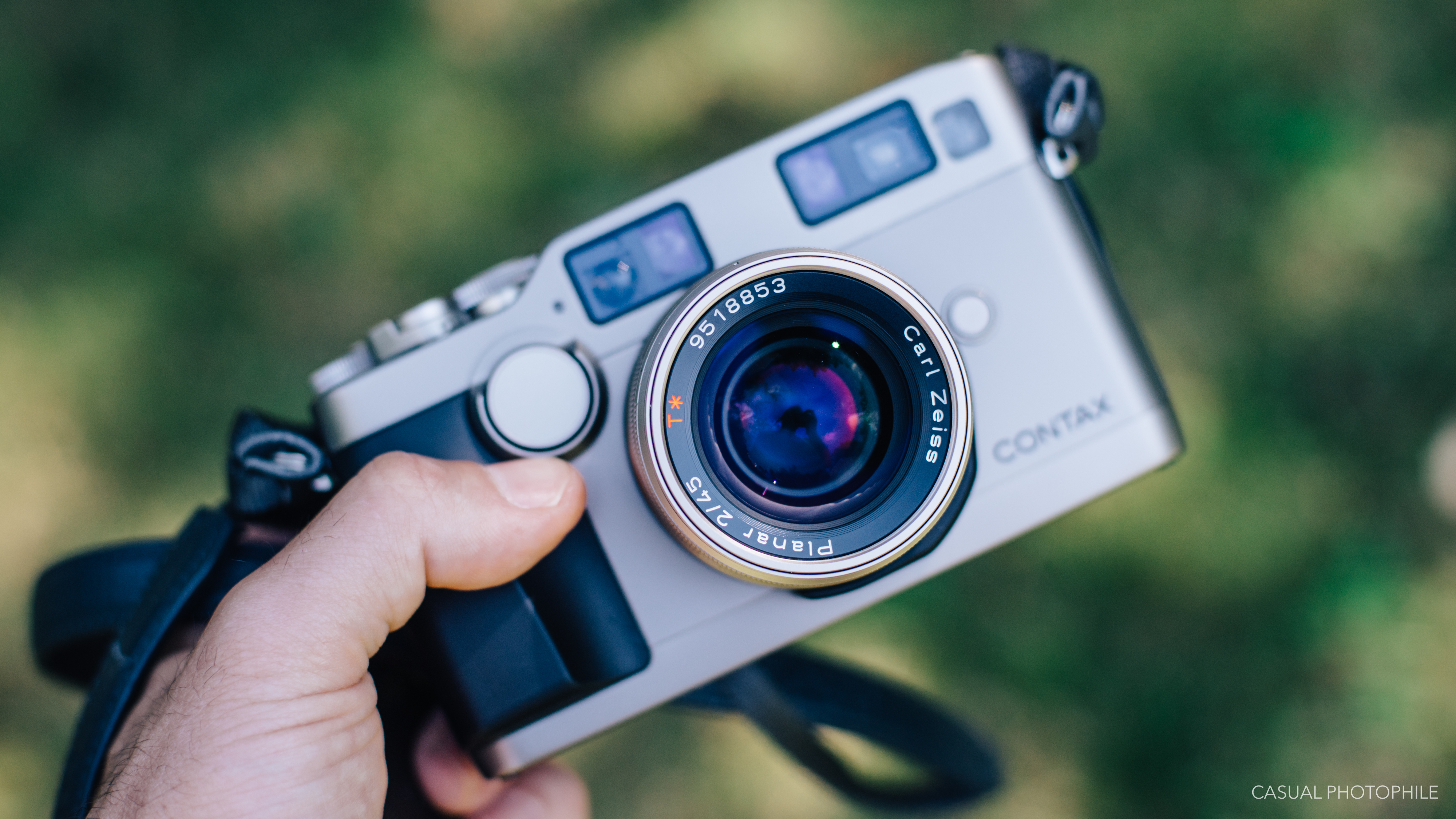 Carl Zeiss 45mm F/2 Planar in Contax G Mount Review - an Almost