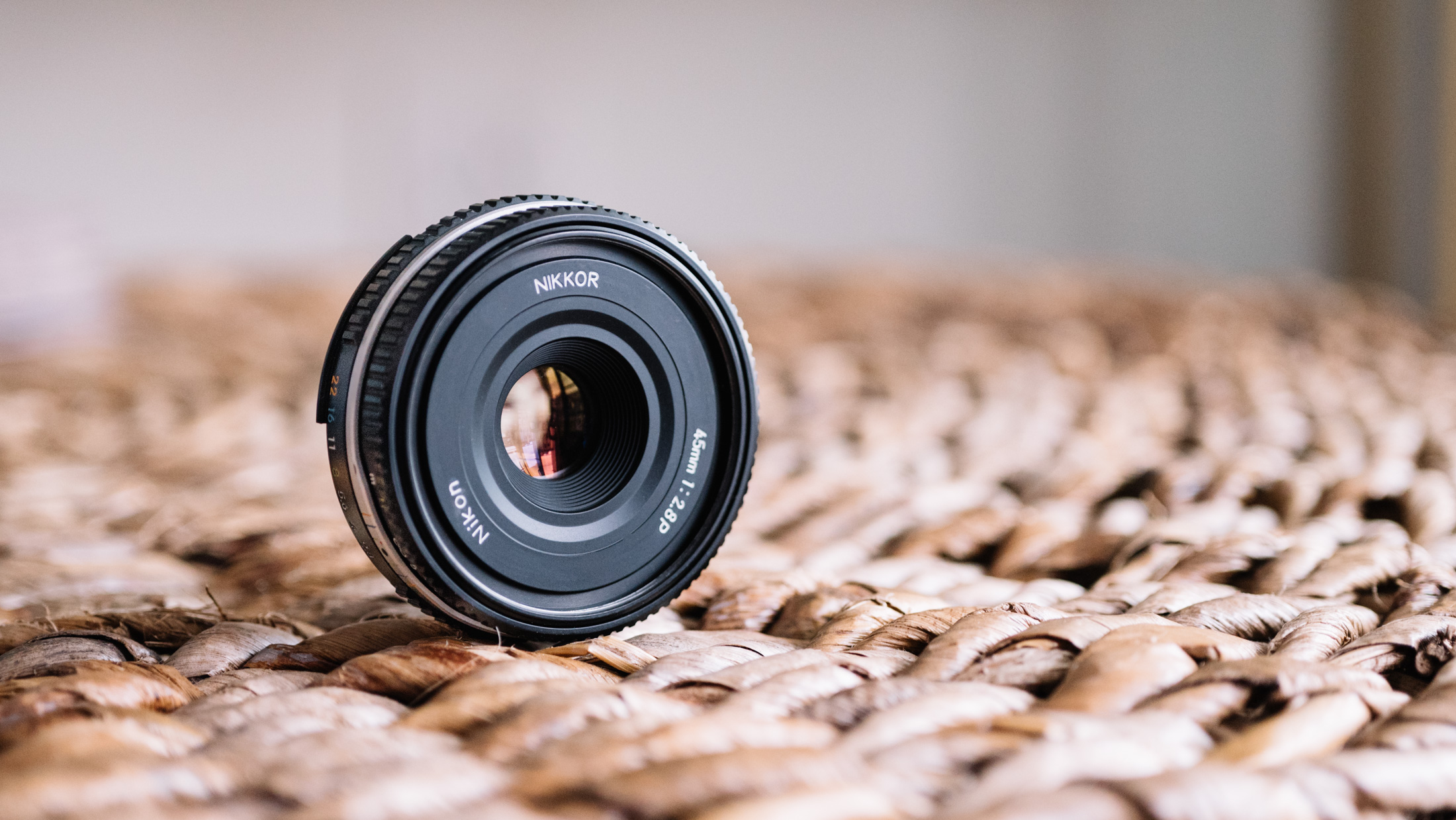 Nikon Nikkor 45mm f/2.8P - a Classic Pancake Lens Review - Casual
