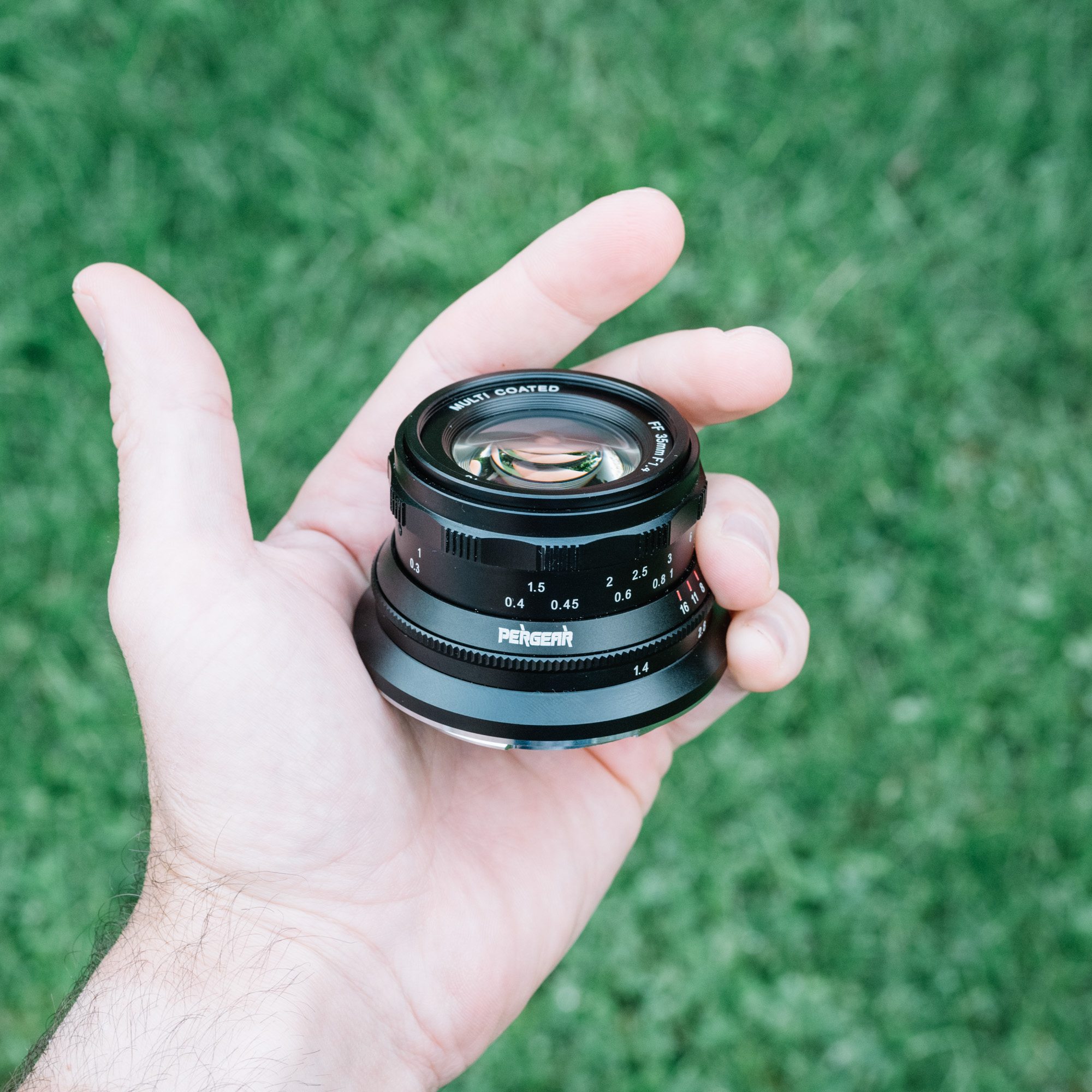 Lens Review: Pergear 35mm F/1.4 - Super Fast, Stunningly Inexpensive