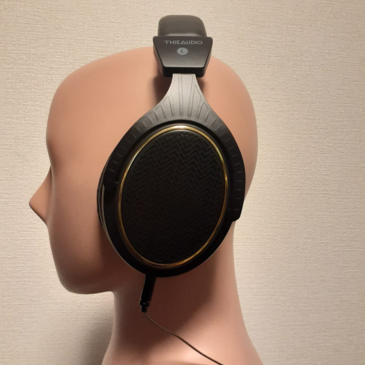 開放型ヘッドホン THIEAUDIO GHOST レビュー】原音忠実性が高く、優れ