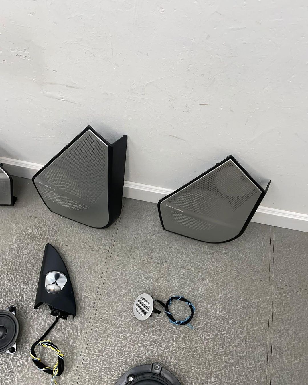 Mercedes ml gl gle w166 speakers bang olufsen - Auto Ultra Parts