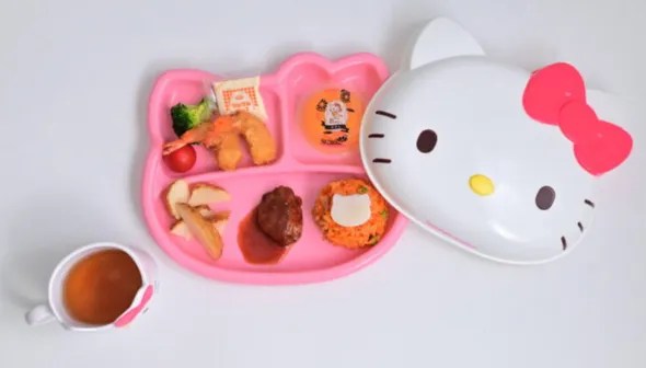 キッズメニューのリニューアルでカワイイがいっぱい! HELLO KITTY