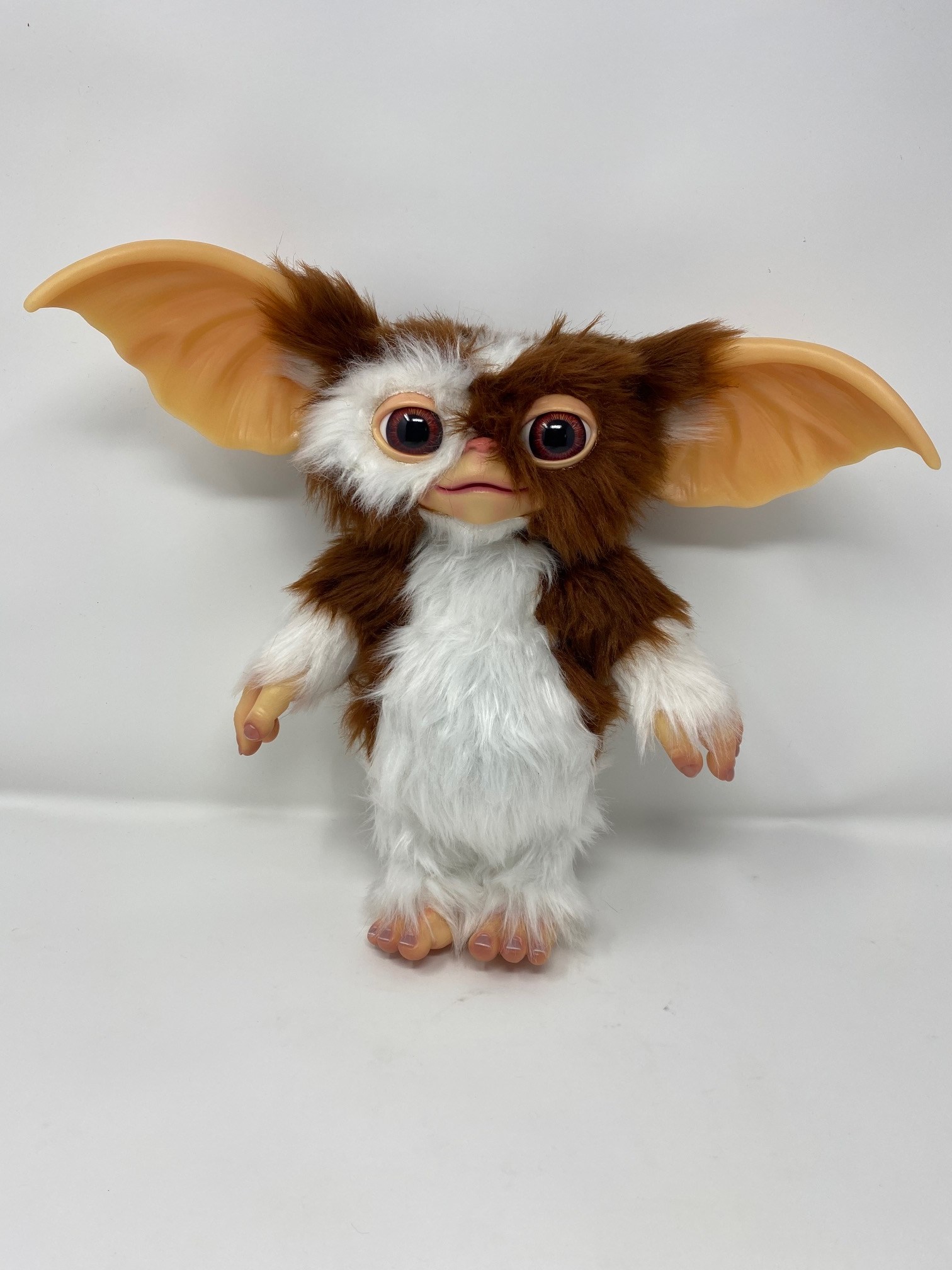 PROP REVIEW: Gremlins 2: The New Batch Deluxe Gizmo Mogwai Prop
