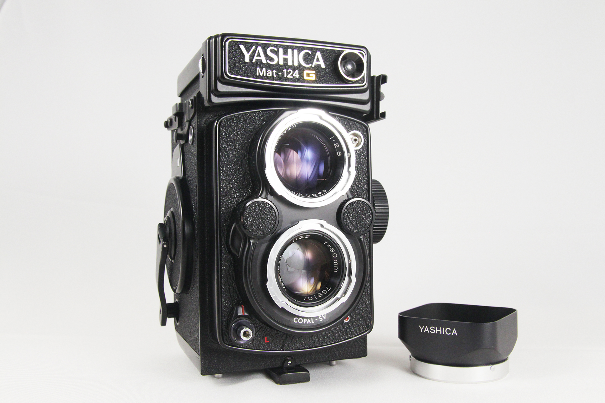 Review: Yashica Mat-124G Twin Lens Reflex (TLR) Medium Format