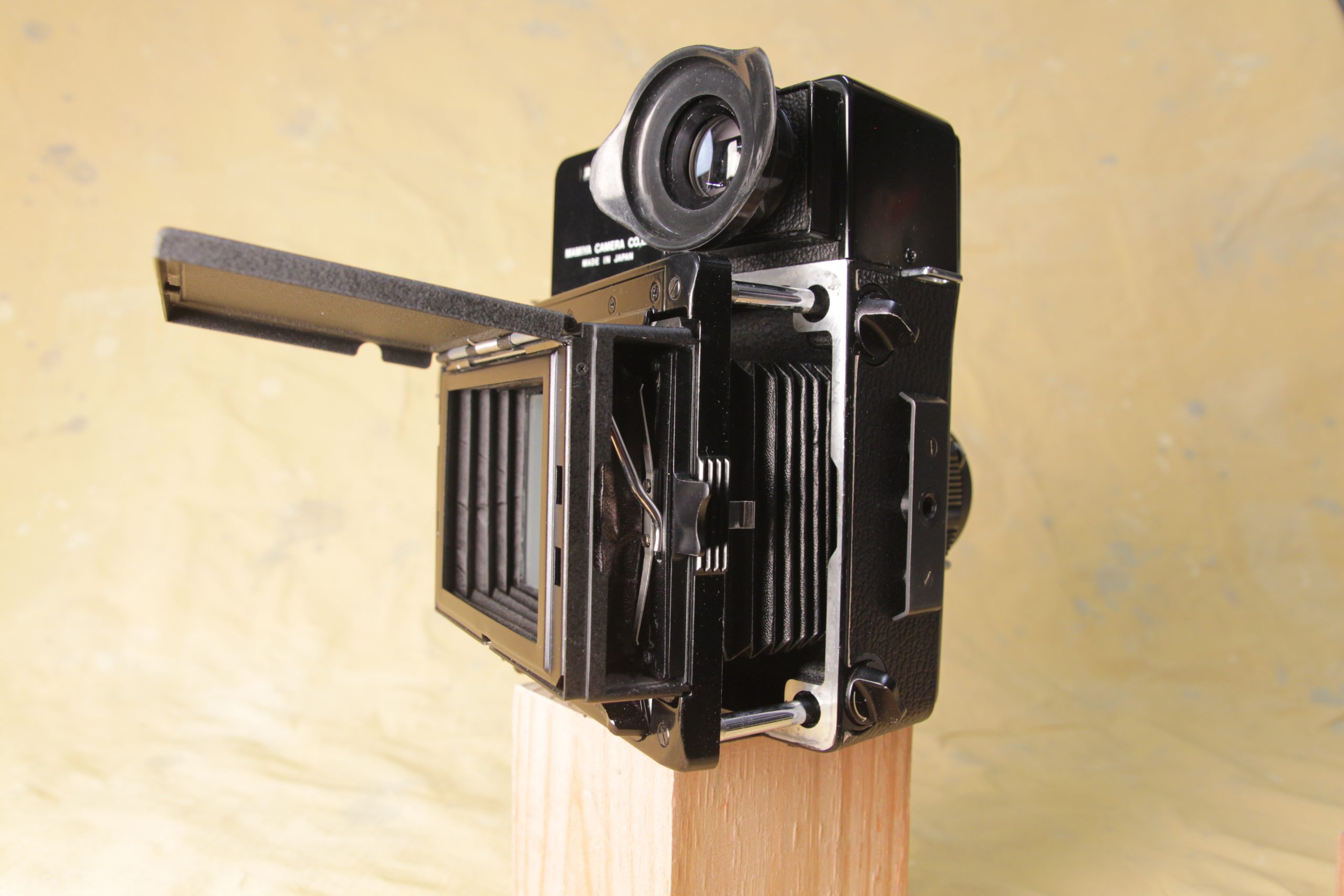 Review: Mamiya Press Super 23 Medium Format Film Camera – Beyond