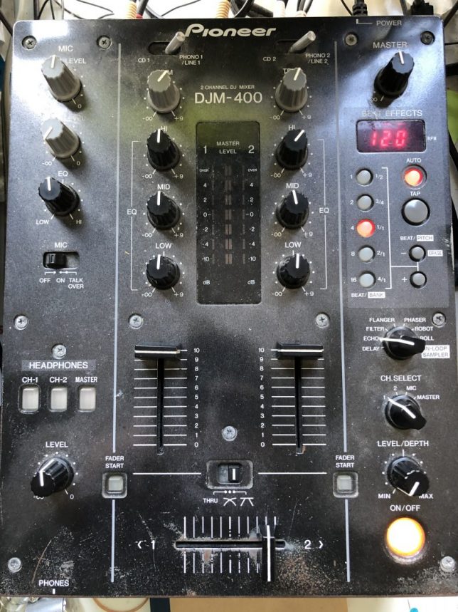 PioneerミキサーDJM400がぶっ壊れたっつう話 – Bee's Knees Blog