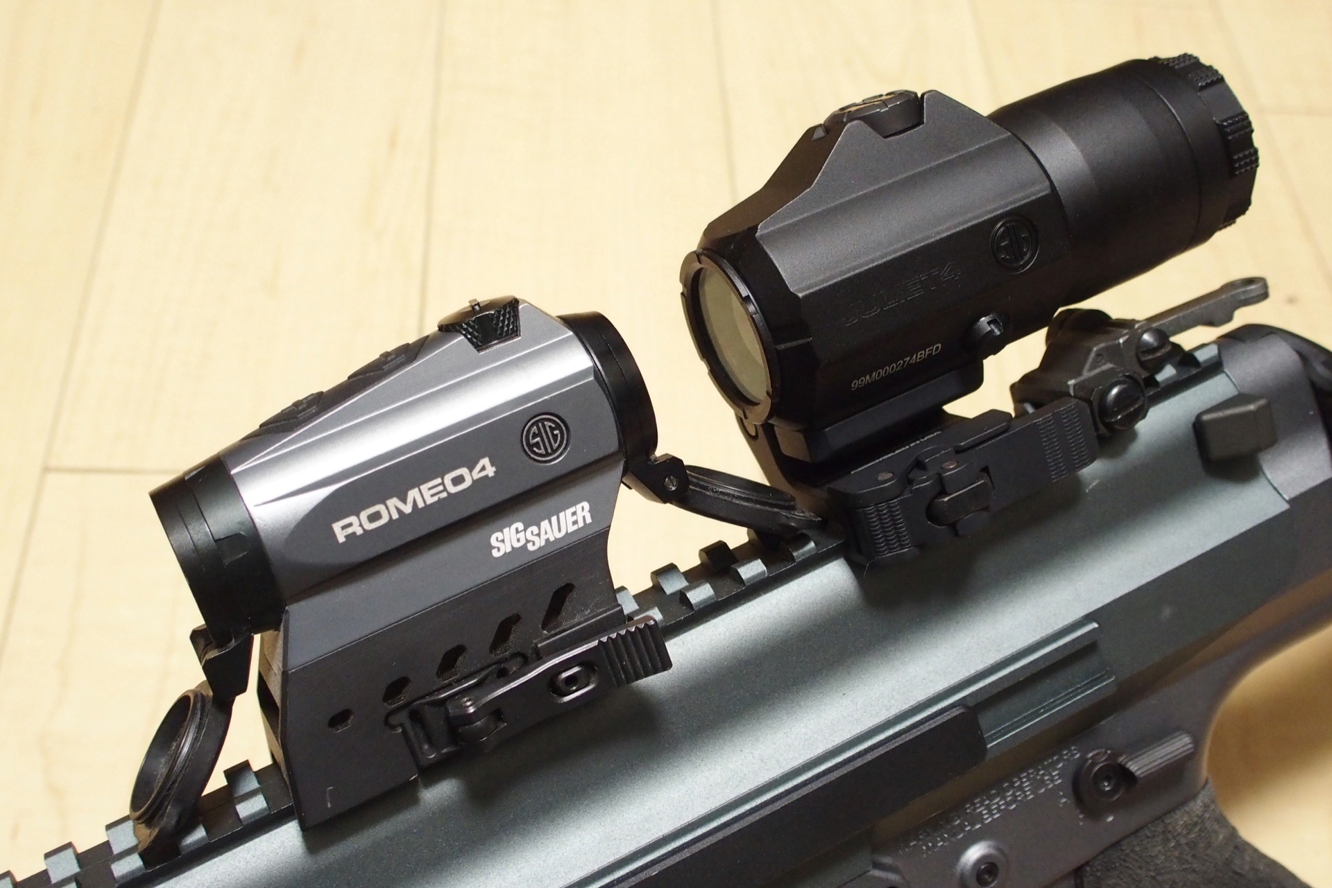 SIG SAUER製 4倍マグニファイア JULIET 4のレビュー【ロメオと