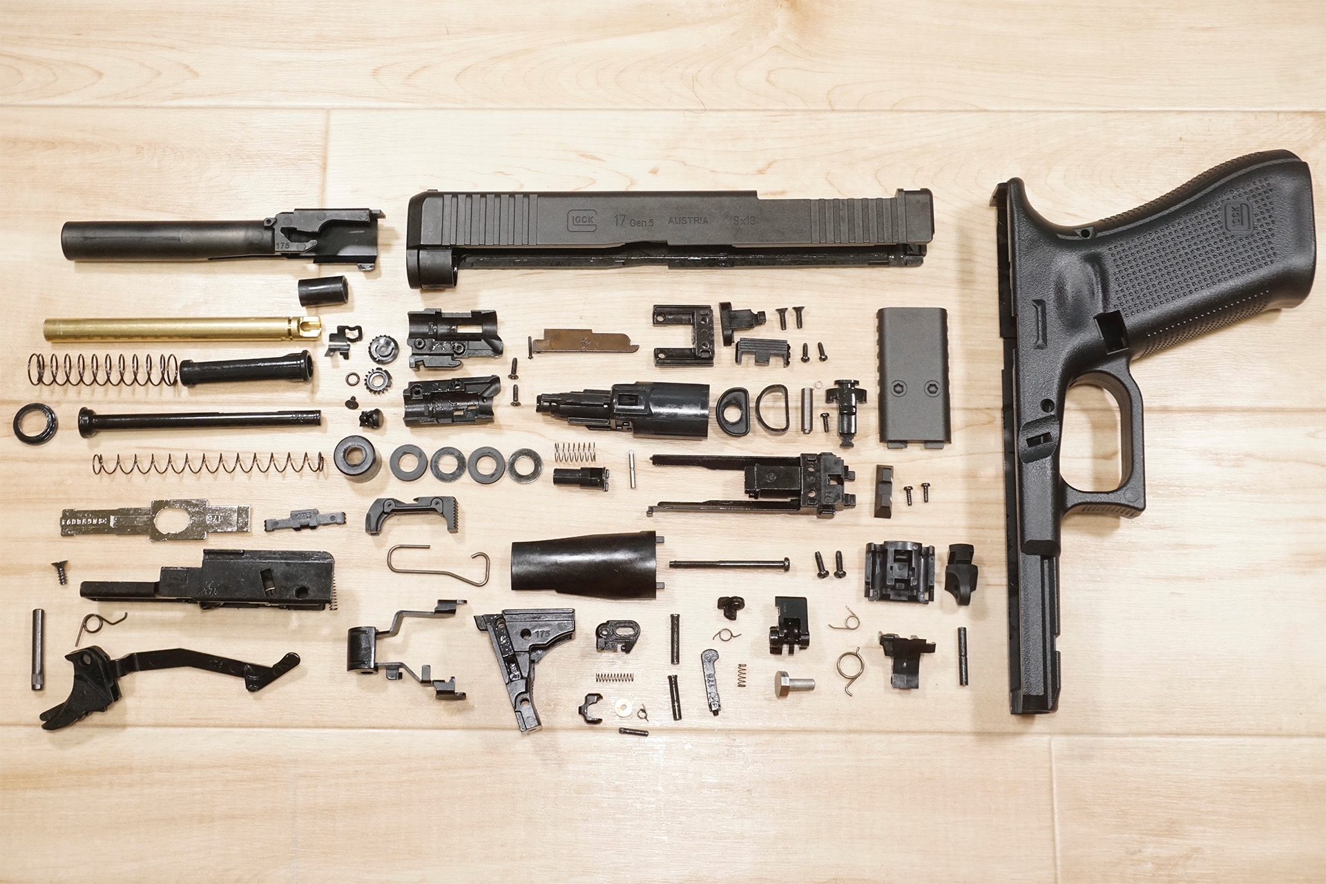 東京マルイ グロック17 Gen.4 (GEN5マガジン）