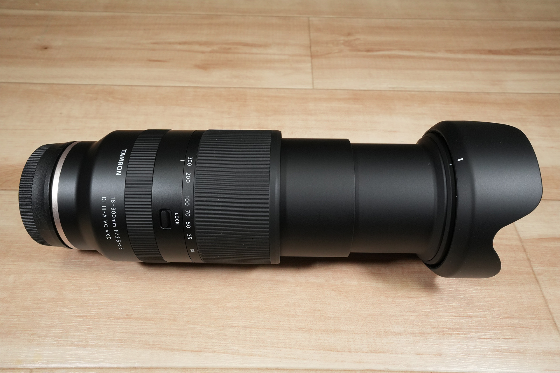 広角から望遠まで幅広く使える、Tamron 18-300mm F/3.5-6.3 Di III-A
