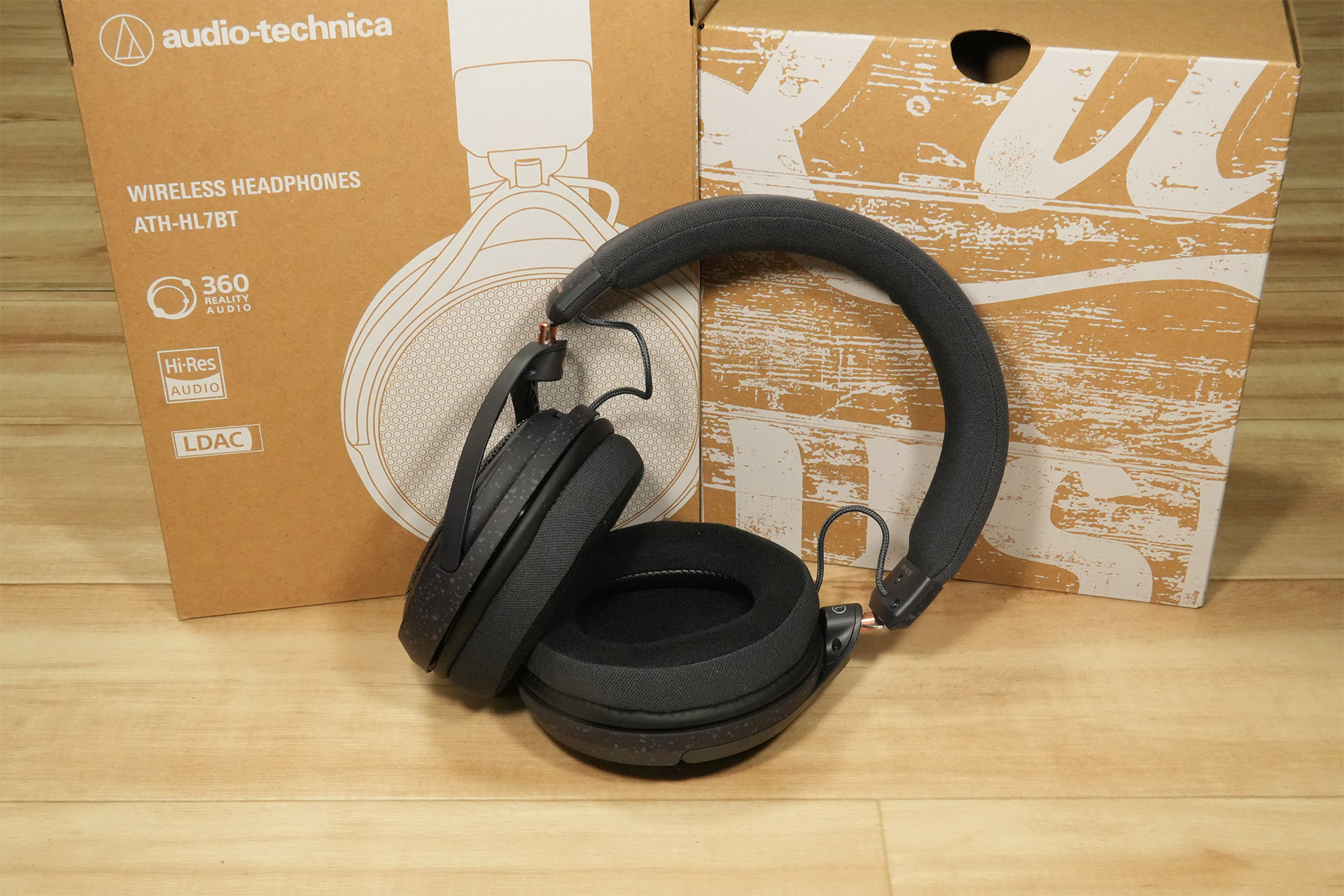 オーディオテクニカ ATH-HL7BT Bluetoothヘッドホンを主にテレワークで