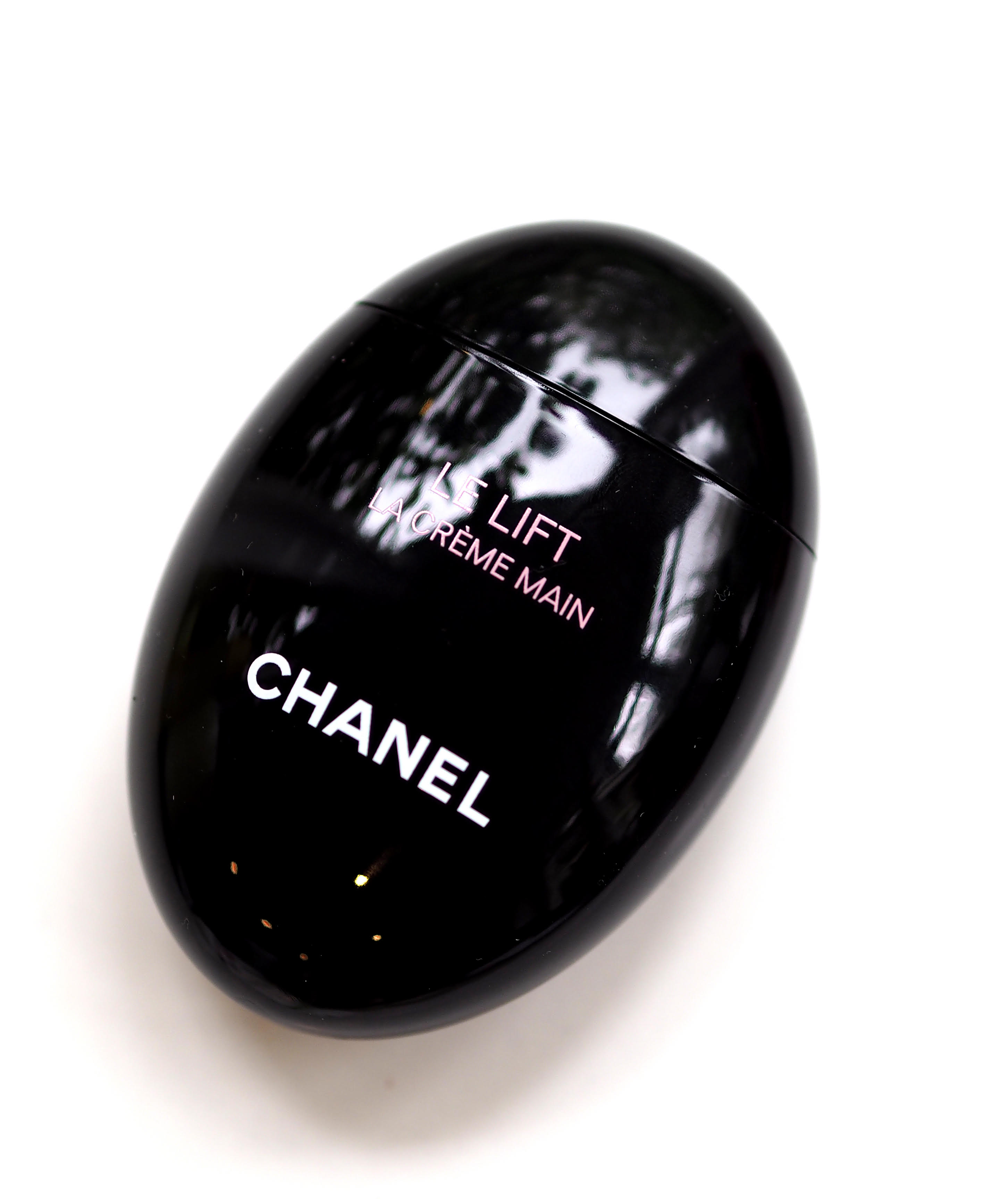 CHANEL Le Lift La Creme Main | British Beauty Blogger