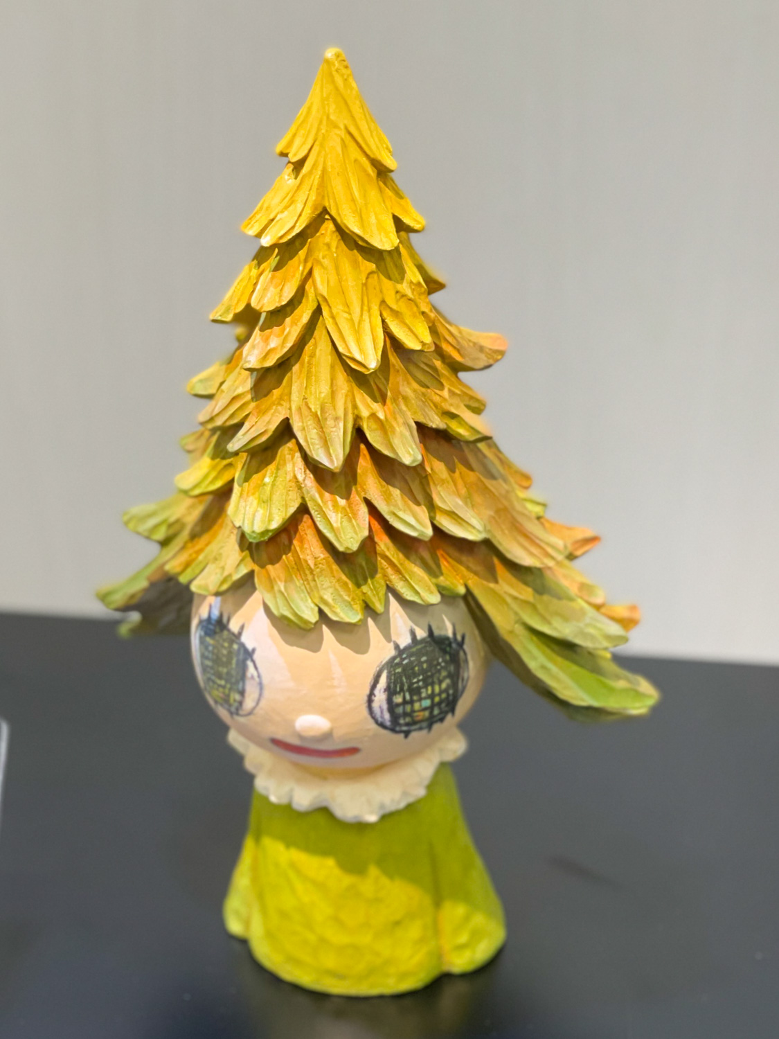 奈良美智 森ガール キーホルダー 横浜美術館 ゴールド 金 奈良美智 森