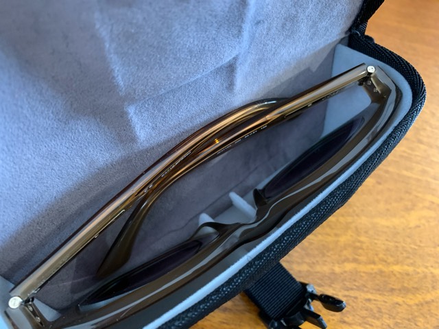 ブリーフィングのサングラスケースも、どうでしょう？ | GO/LOOK