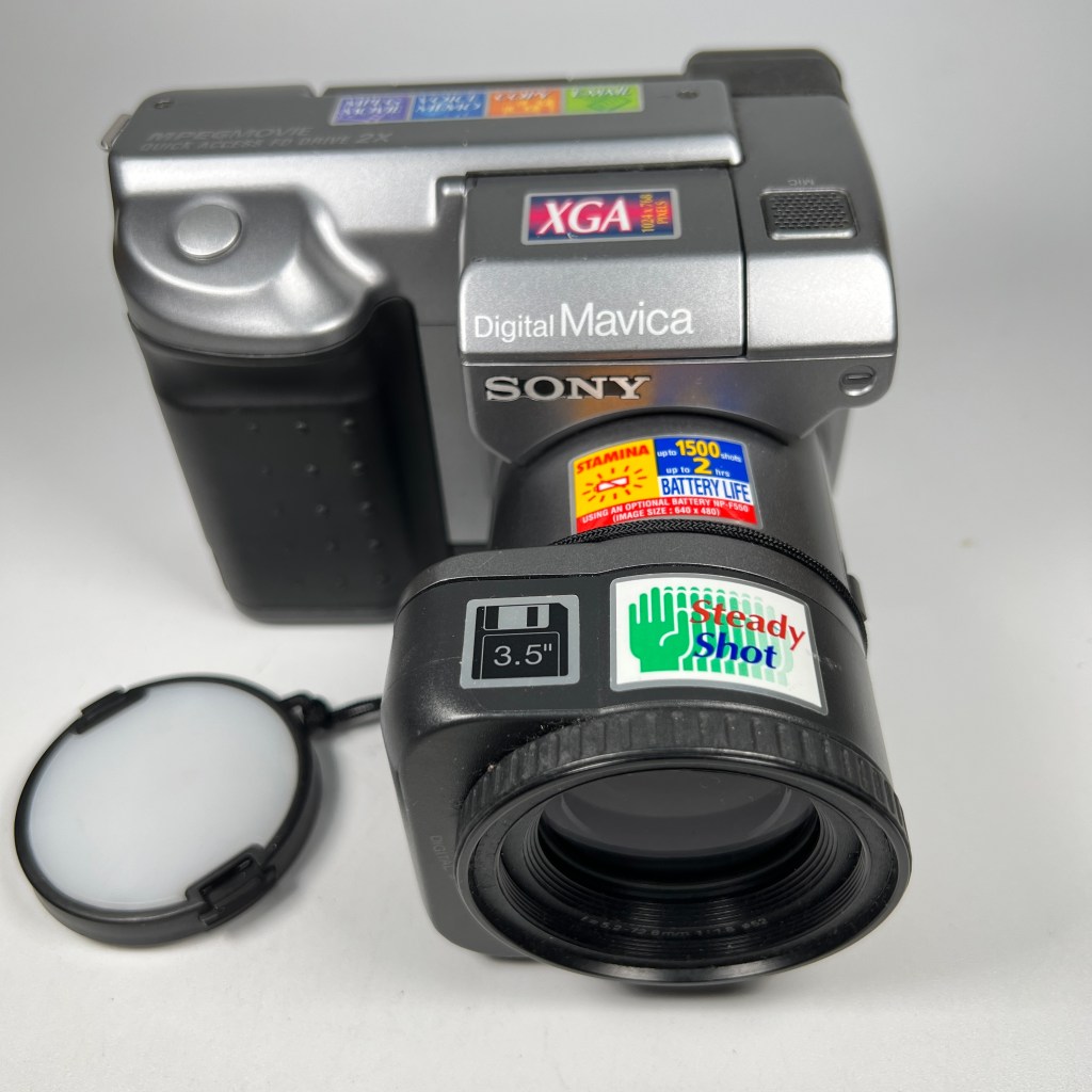 1998 Sony Mavica MVC-FD91 - Digital Camera