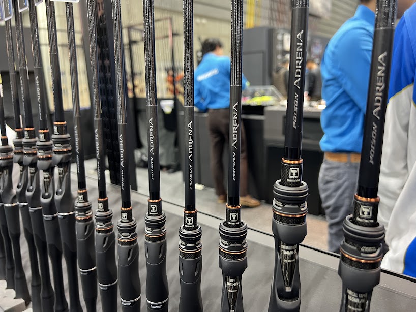 JACKALL×SHIMANO】名作「ポイズンアドレナ」に7機種追加！計33機種の