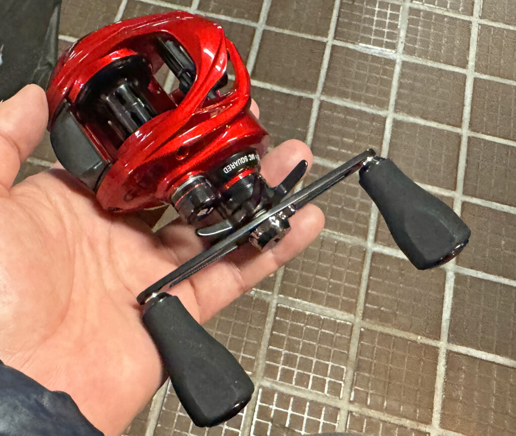 グラビアス侍】ジーニアスプロジェクトの人気ベイトリール「GRAVIUS