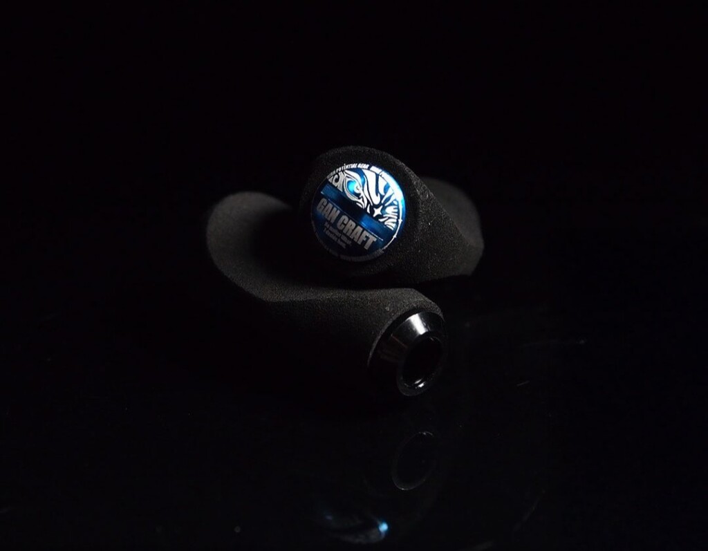 GANCRAFT×ZPI】ブルーホワイトにガンメタ!? GANZELOオリジナルハンドル