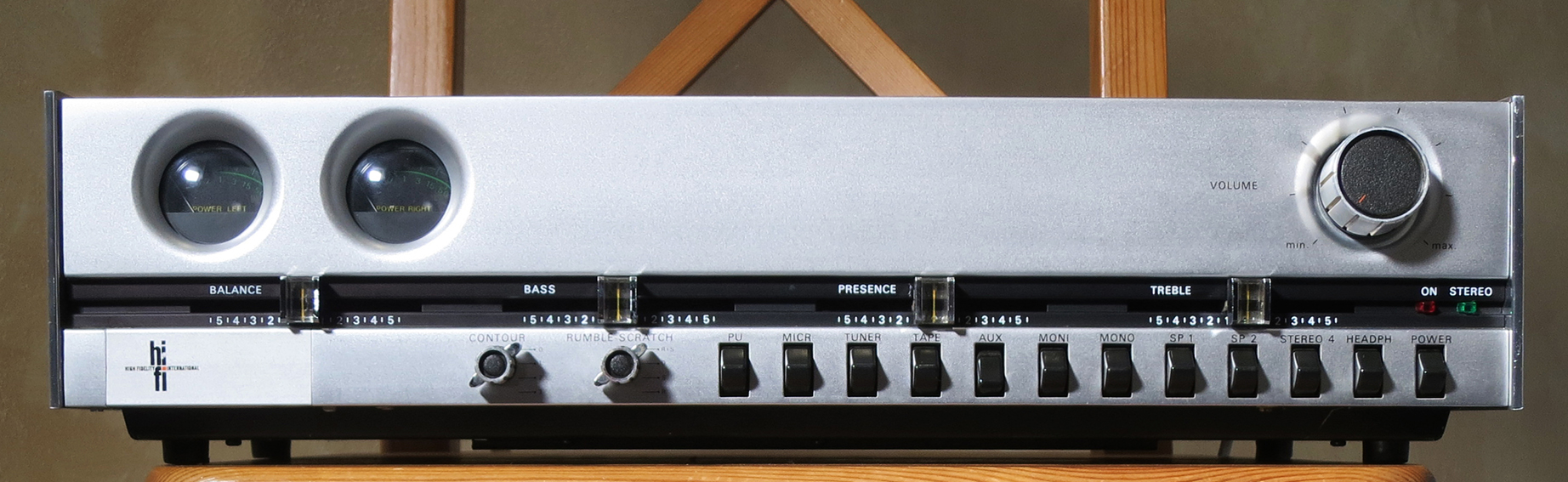 English) Philips 22RH521 & Philips 22AH561 amplifiers