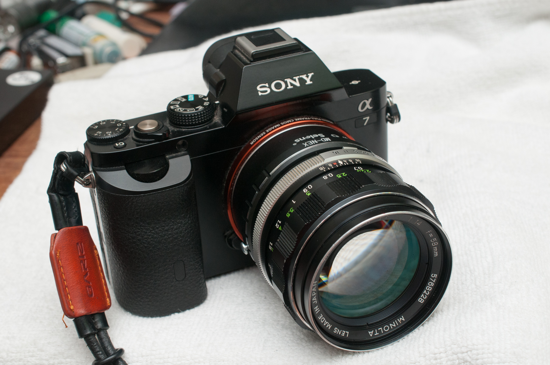 Oily Aperture Cleaning – Minolta MC Rokkor-PF 58mm f/1.4 – My Take