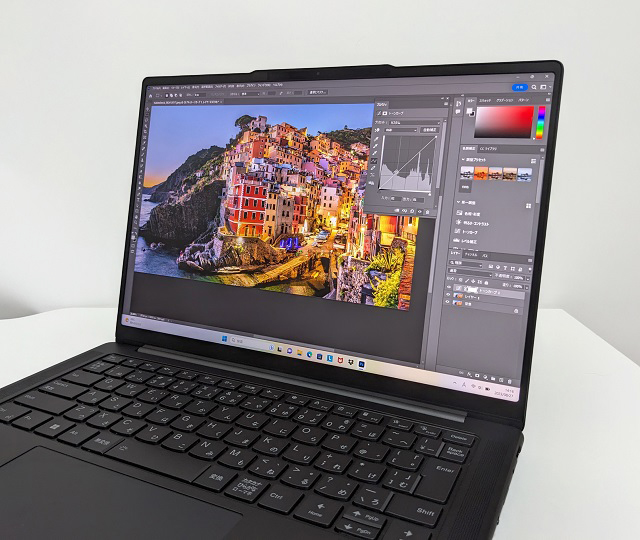 レビュー】Yoga Pro 7i Gen 8に高評価。熱と音の問題をクリアしつつ