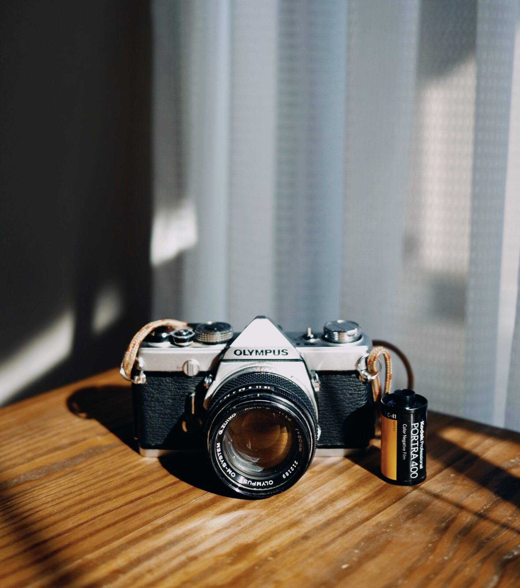 作例レビュー】OLYMPUS M-1（OM-1）｜オリンパスのフィルムカメラ