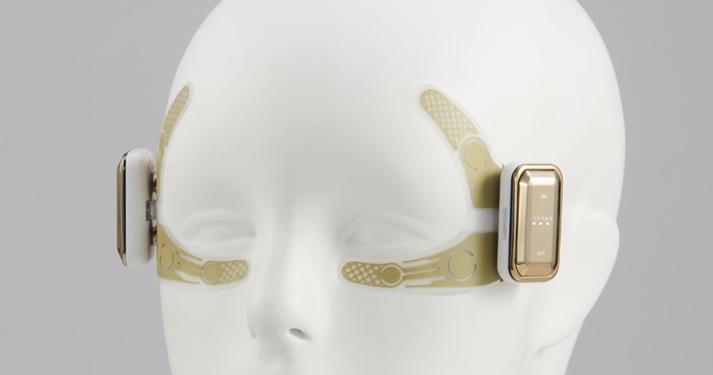 デザインリフト」で目もとのリフトアップをデザイン メディリフト