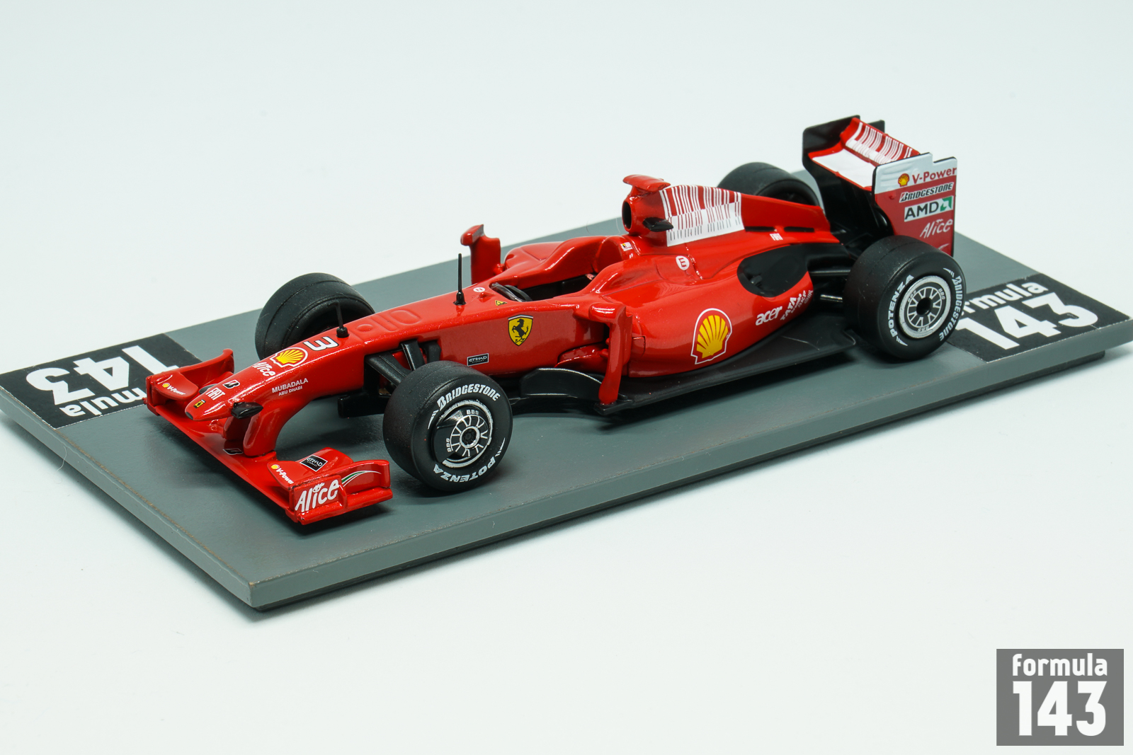 2009-ferrarif60-fisichella-ixo
