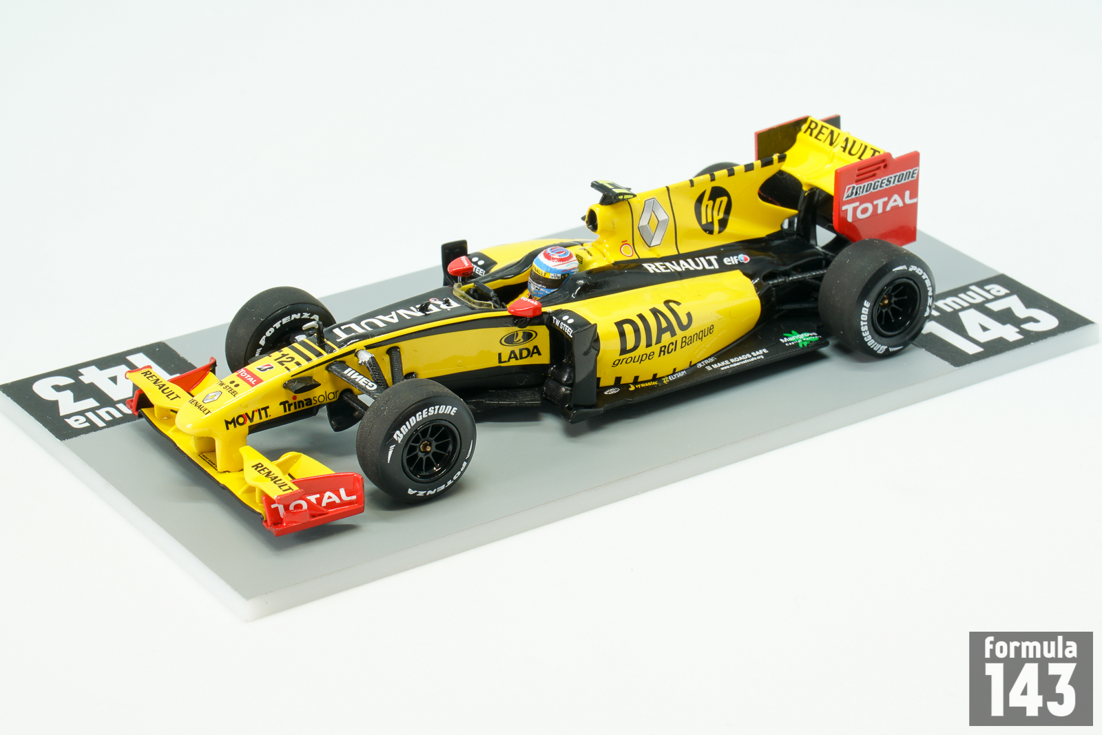 2010 Renault R30 Petrov – formula143