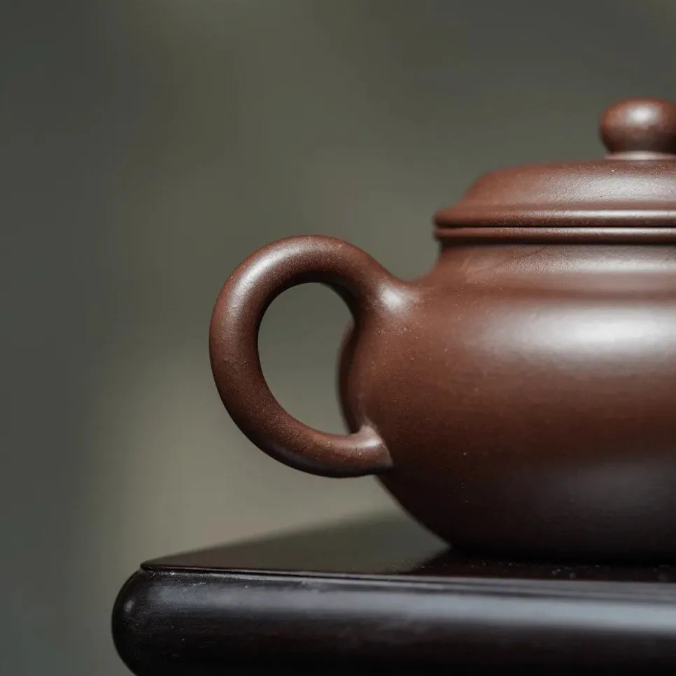 ZiNi Fang Gu Teapot – Yixing Teapot 180cc ‣ Eastville Tea