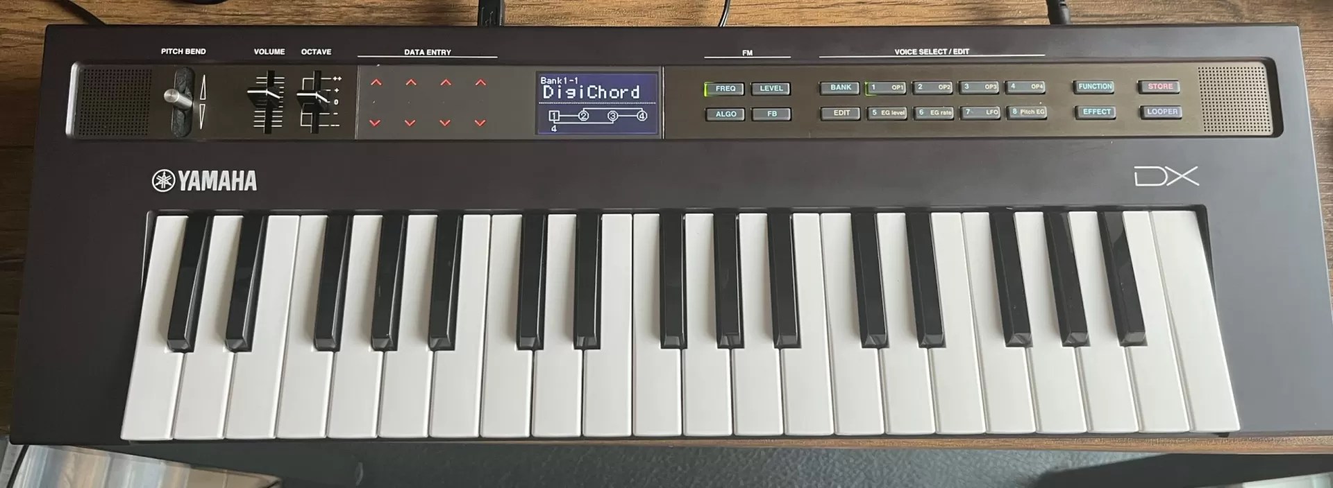 Yamaha reface DXレビュー：DAW用MIDI鍵盤としても本格的！小型FM