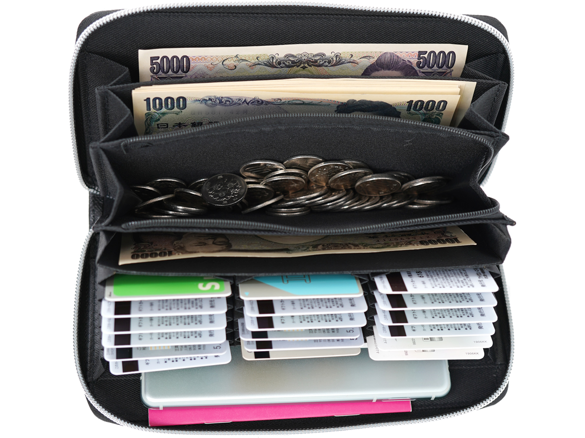 URBAN RESEARCH 高機能じゃばら式長財布BOOK | みんなの付録レビュー