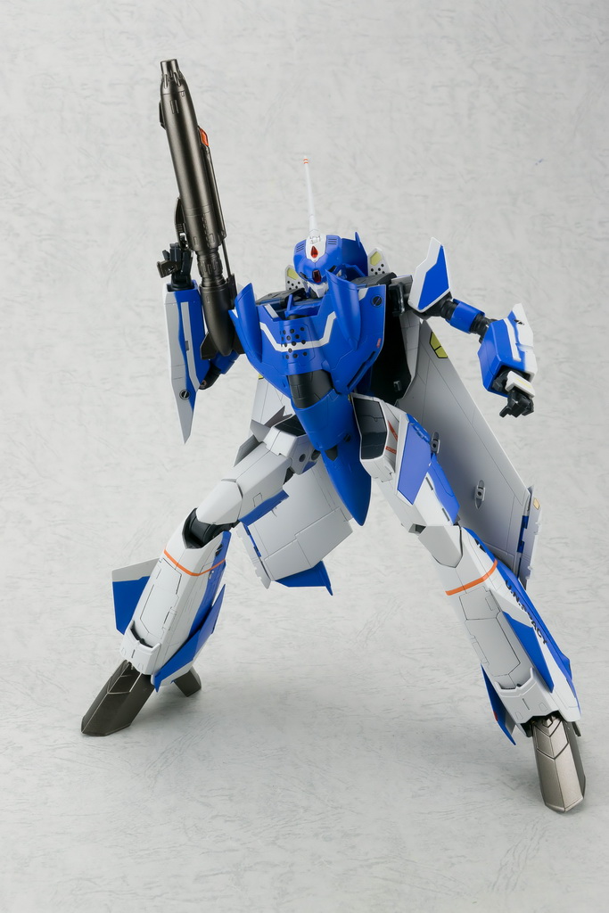 プレビュー】アルカディア『マクロスゼロ』VF-0D・マクロス可変戦闘機